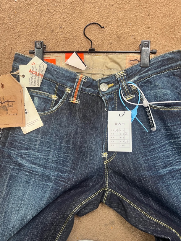 全新未使用 HugoBoss/雨果博斯 雨果博斯牛仔裤34码