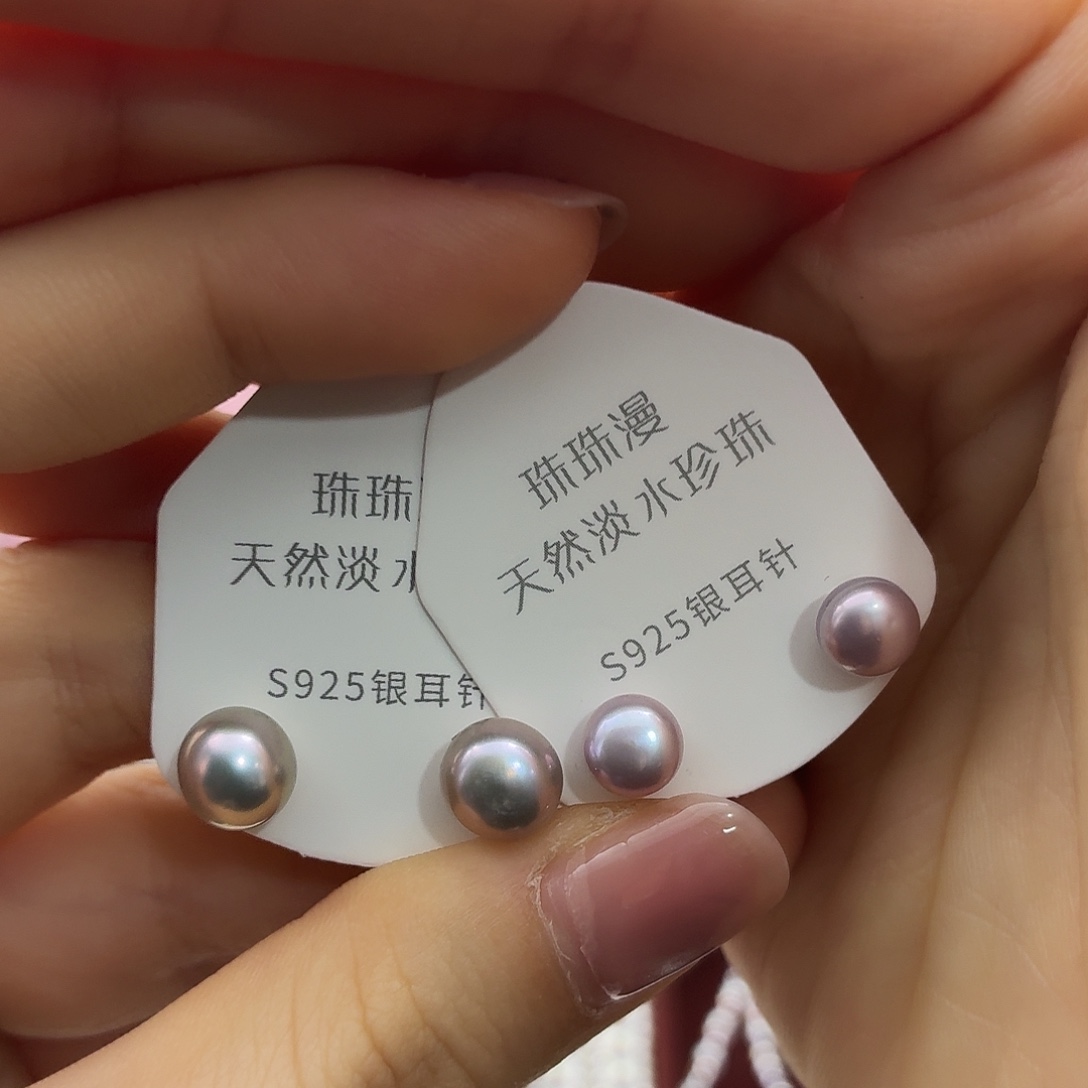 瘦***狸银S925镶嵌淡水珍珠耳饰100微暇