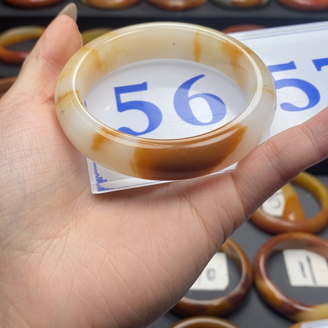 石英质玉（黄龙玉）手镯未镶嵌