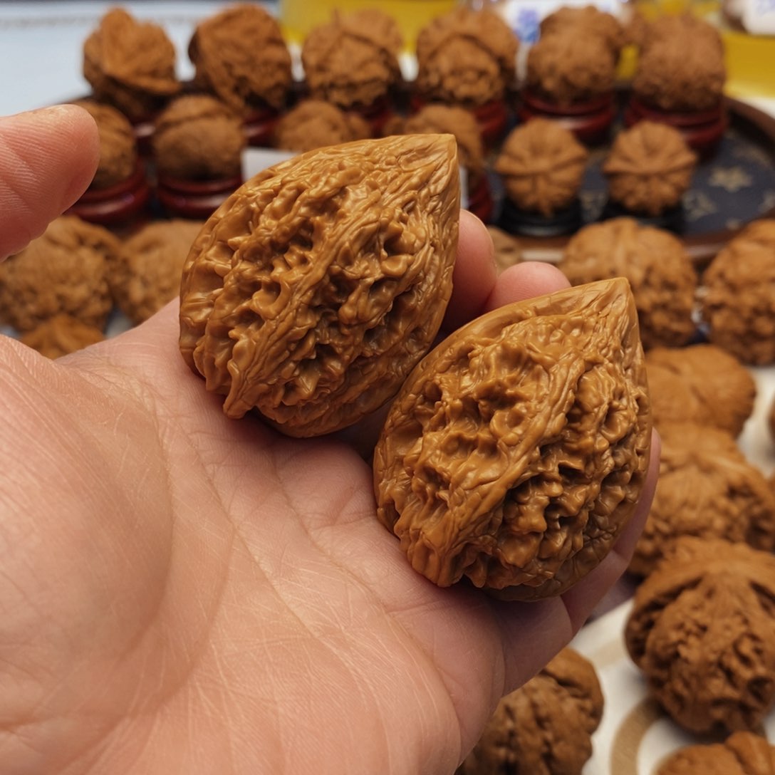 文玩核桃吊坠/***/大沽石39尺