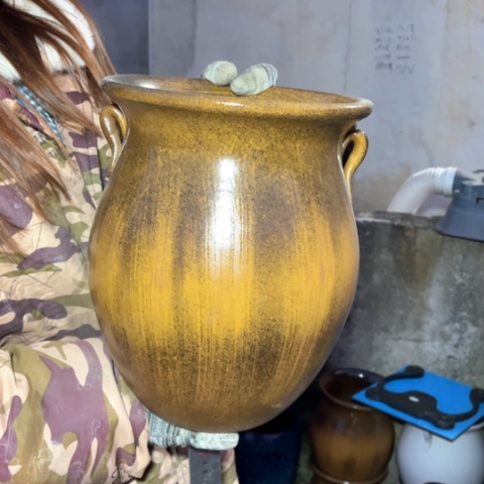 红陶口21高28作品