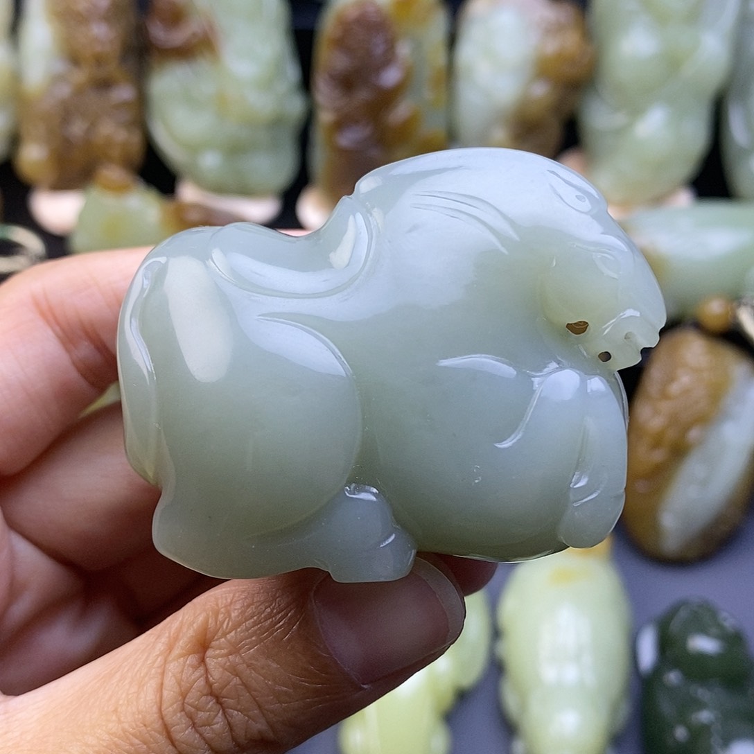 未镶嵌和田玉把件