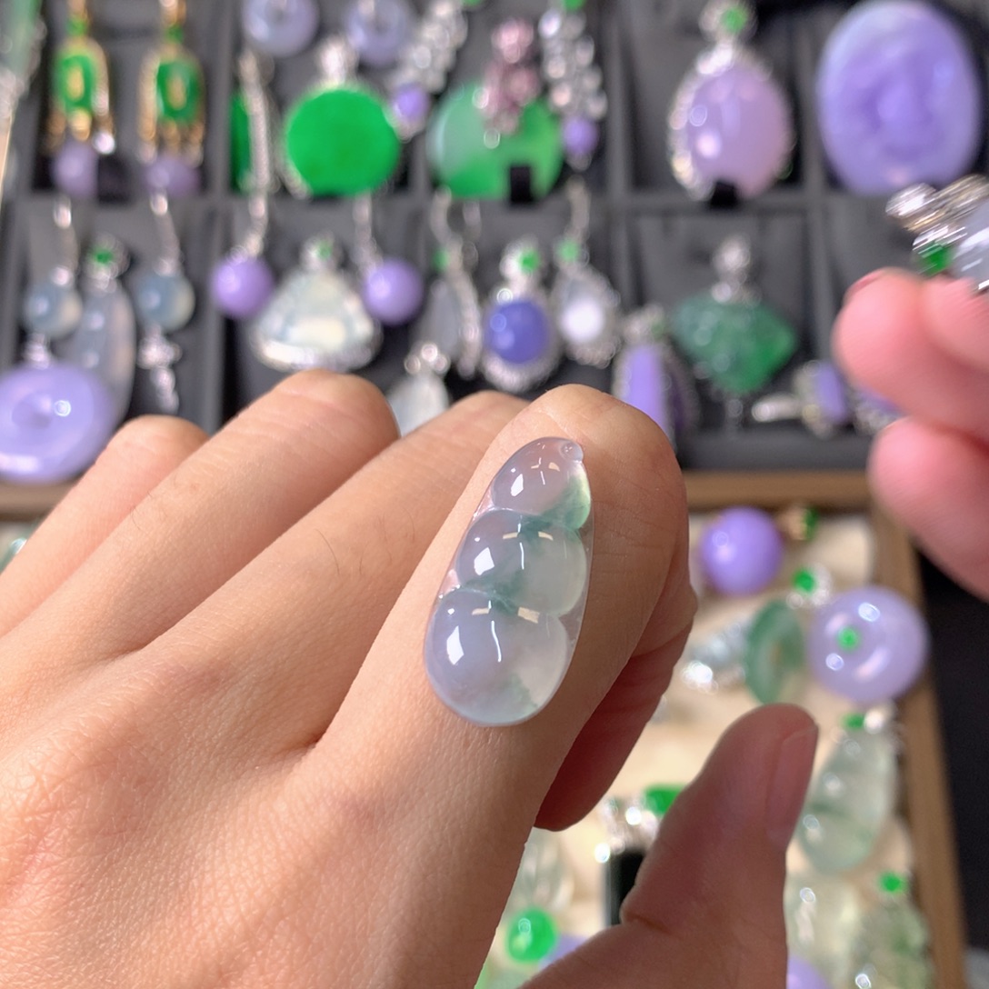 翡翠未镶嵌吊坠(不含链)