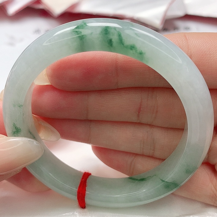 翡翠手镯未镶嵌缅甸天然A货翡翠