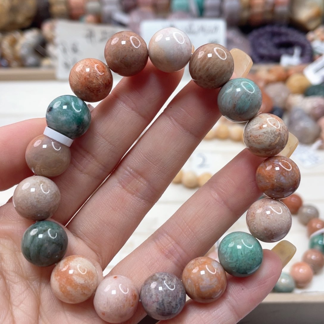 未镶嵌手链硅化玉太*268