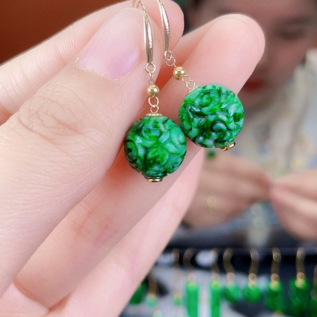 翡翠18K金镶嵌耳饰