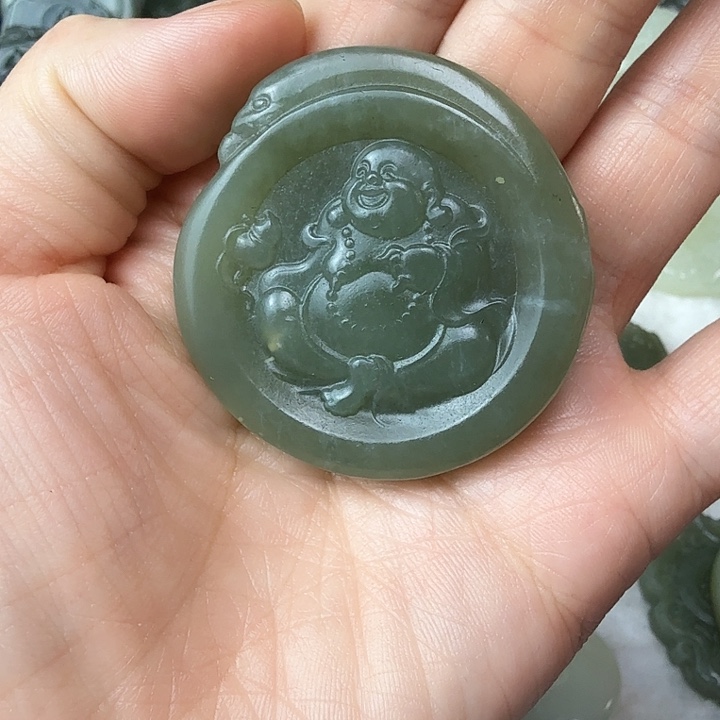 和田玉（糖玉）颈饰未镶嵌