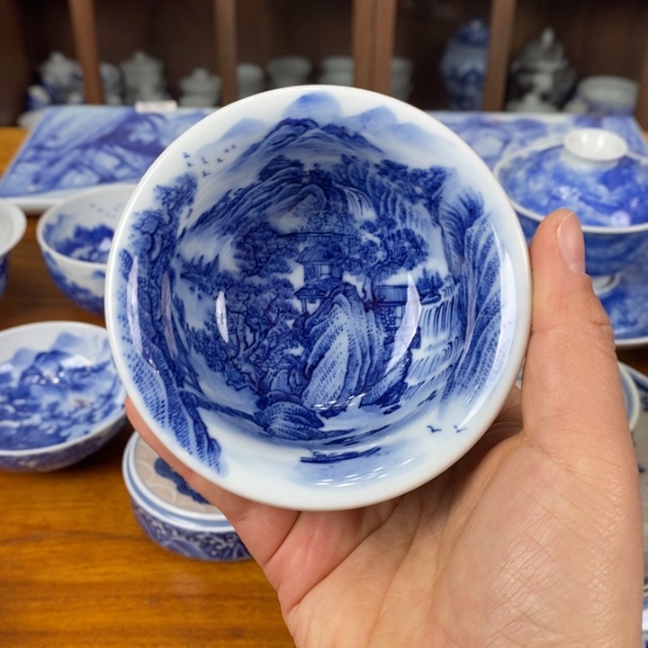 瓷片青花手绘山水压手