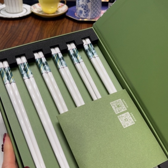 瓷片茶杯茶杯茶杯茶盏