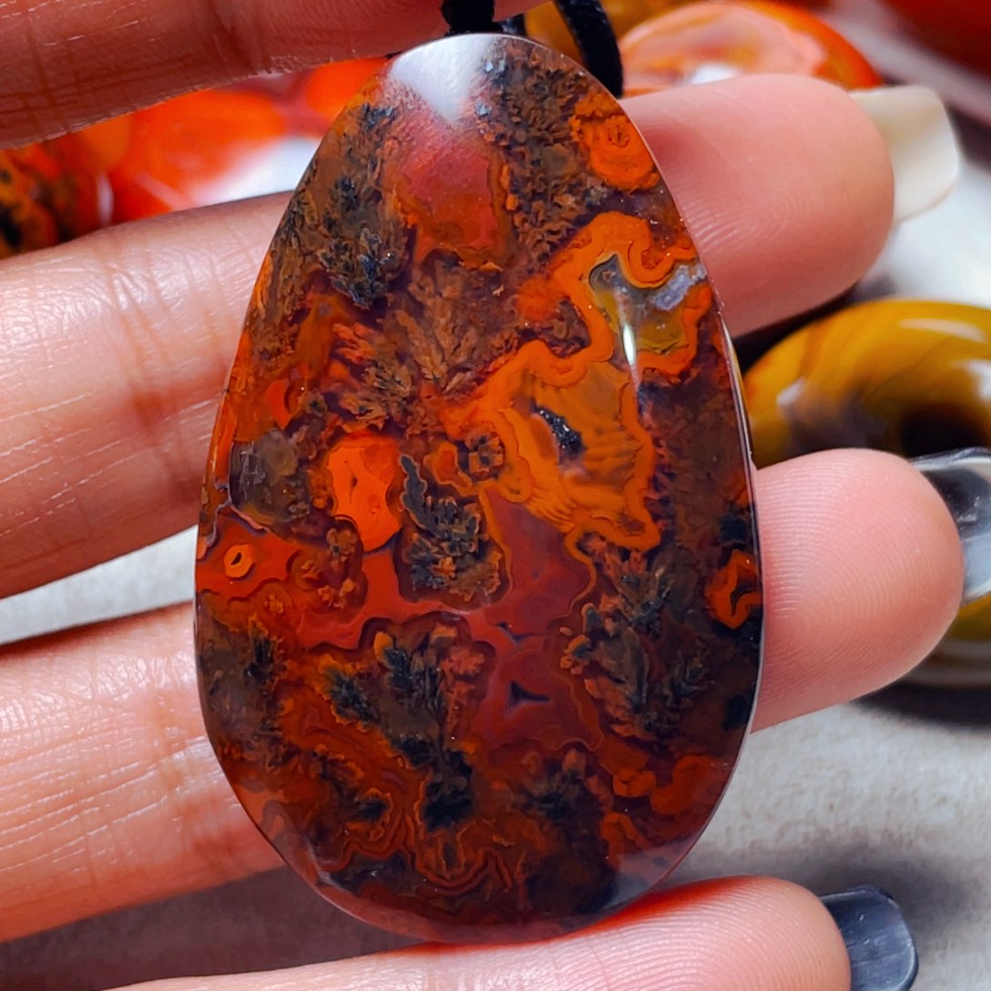 未镶嵌颈饰玛瑙/玉髓知**难