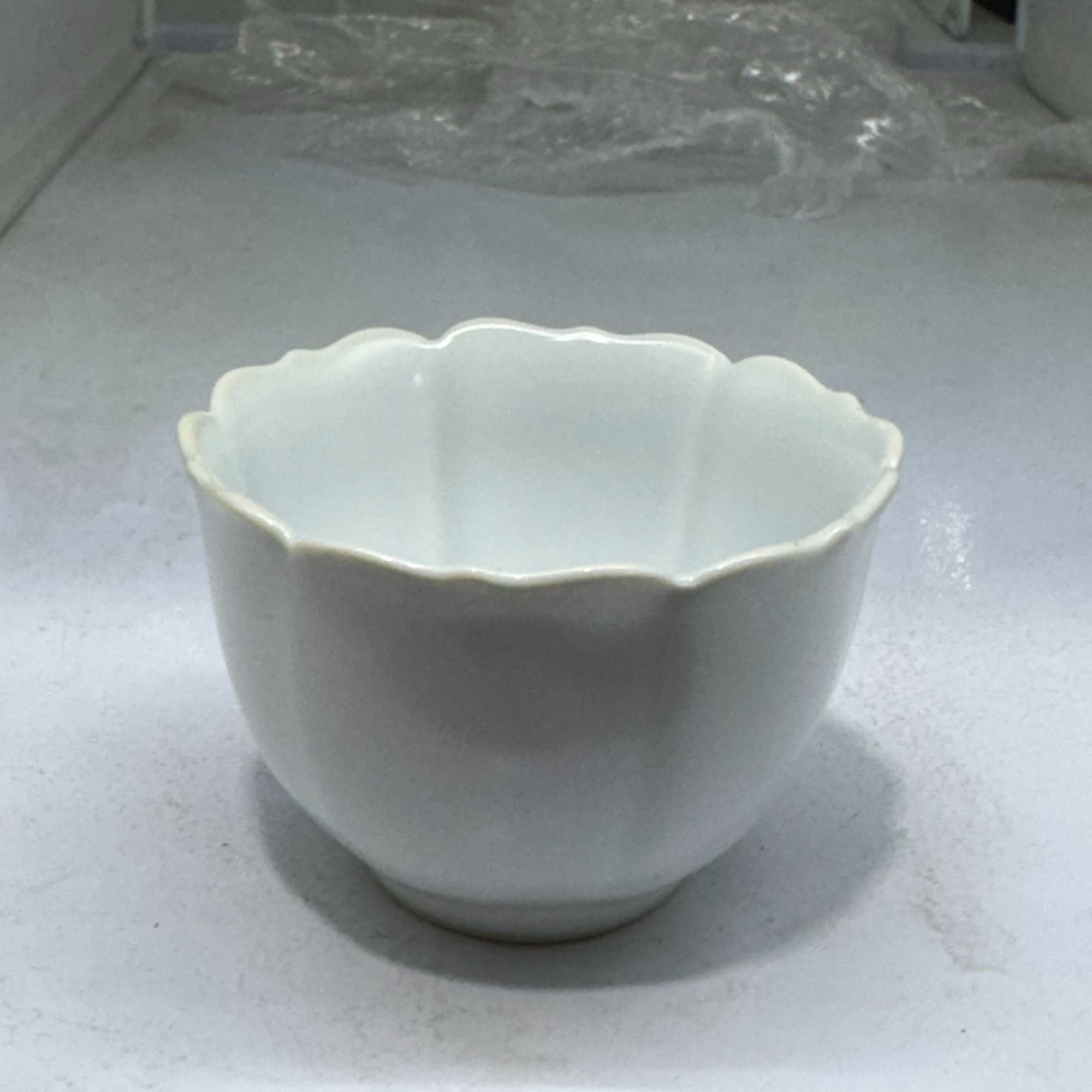 吾游茶器廷怀窑月白花瓣杯