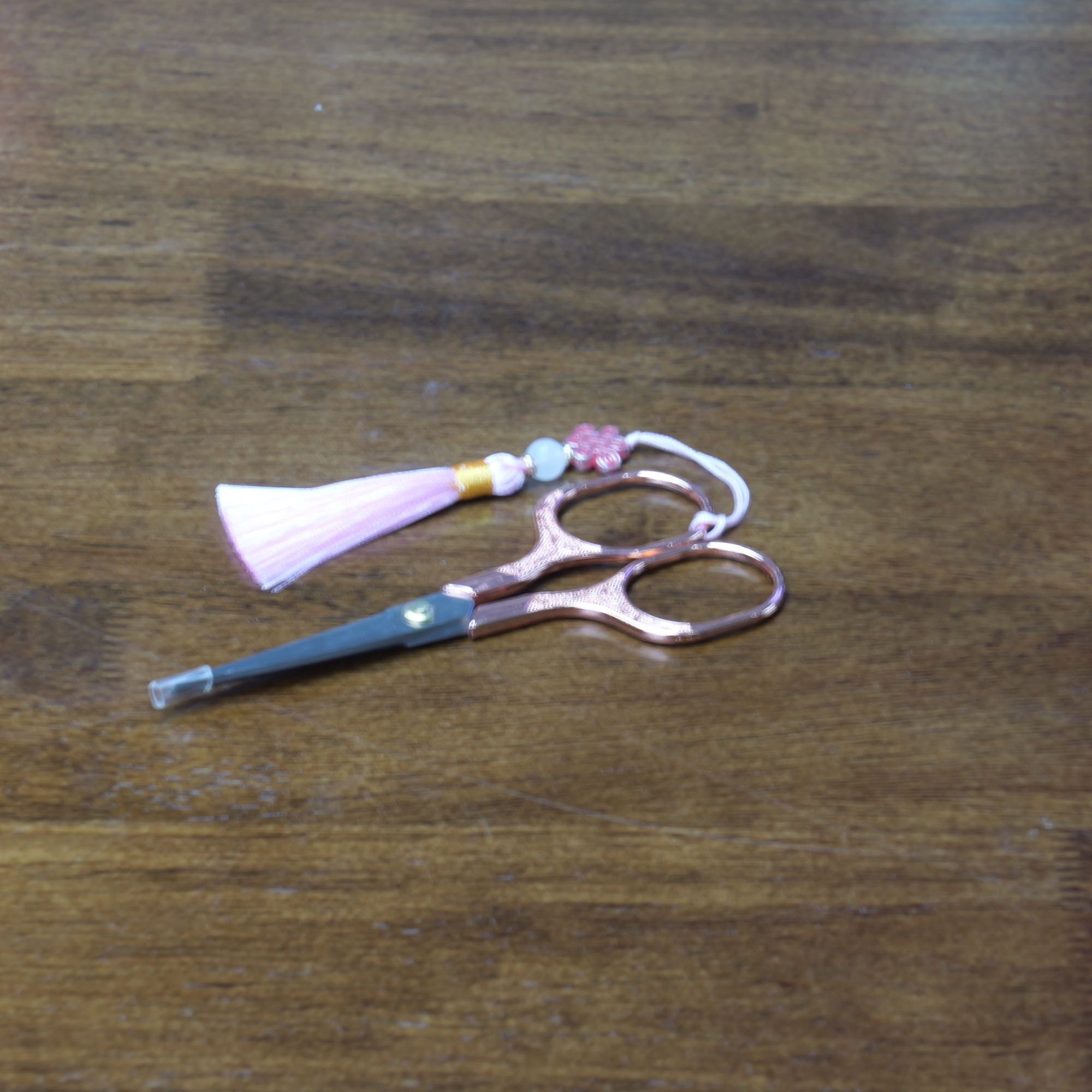 复古梅花造型剪刀适用于茶艺茶道场景