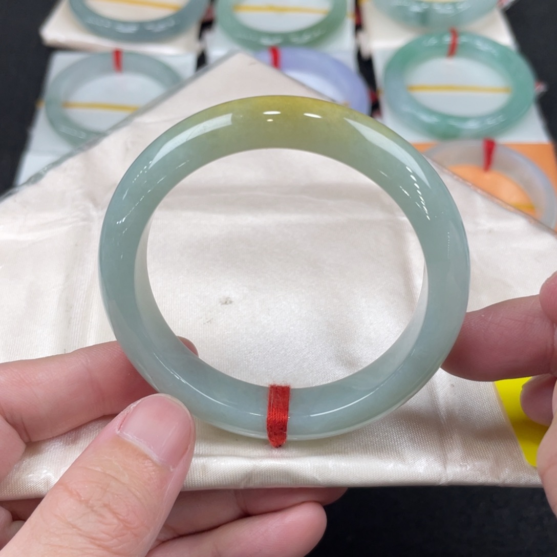 翡翠手镯未镶嵌53.8正圈