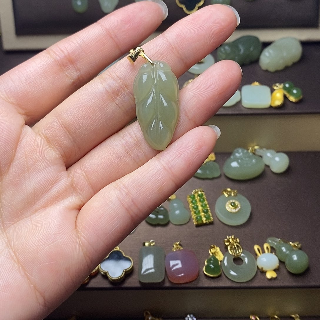 和田玉颈饰银S925镶嵌