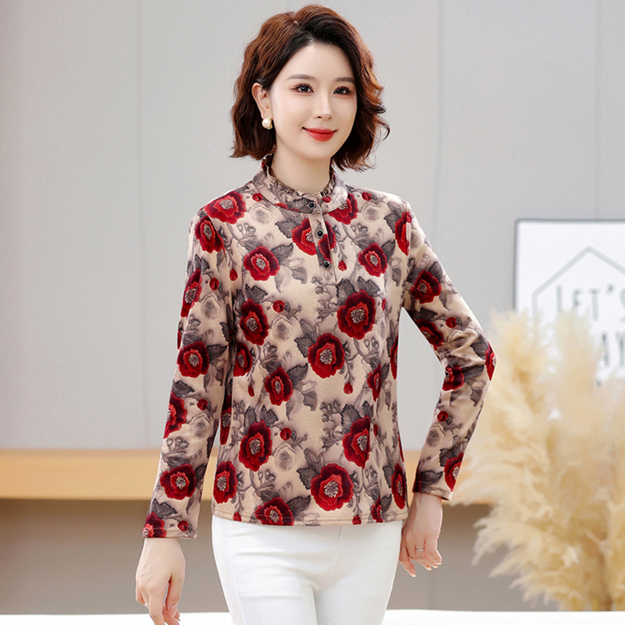 2025中老年女装妈妈秋季新款法式女装印花打底衫碎花时尚修身小衫