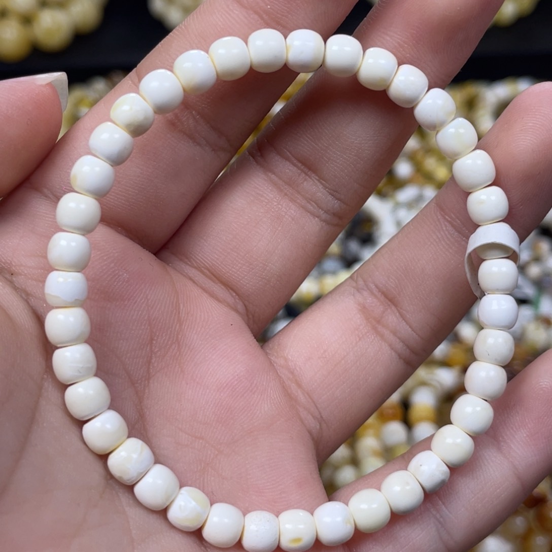 蜜蜡未镶嵌珠宝奇石5.5m