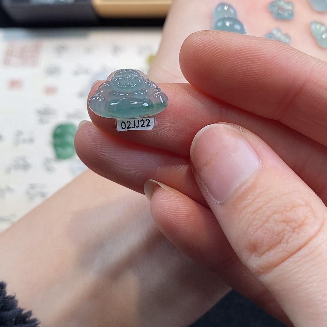 翡翠颈饰未镶嵌天然翡翠