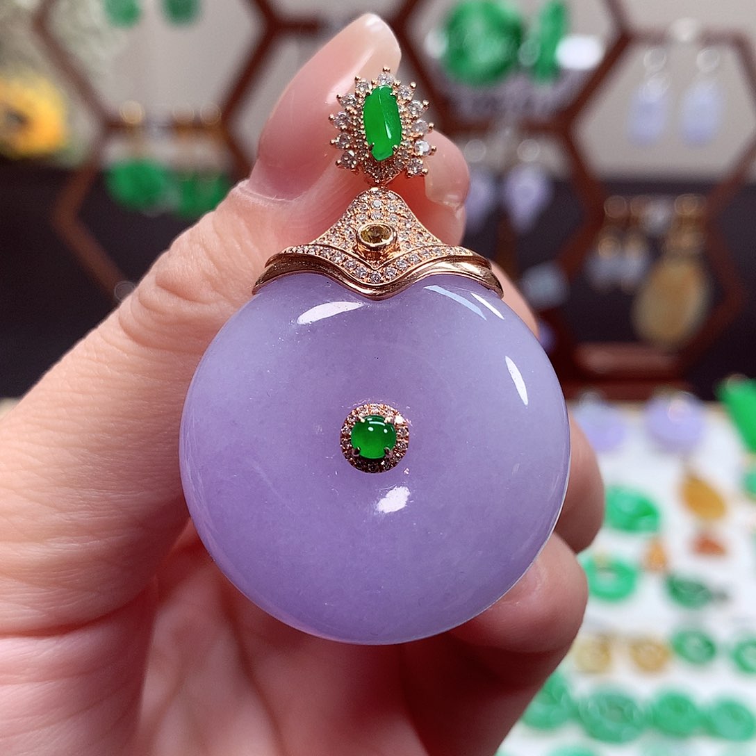 翡翠项链18K金镶嵌天然翡翠