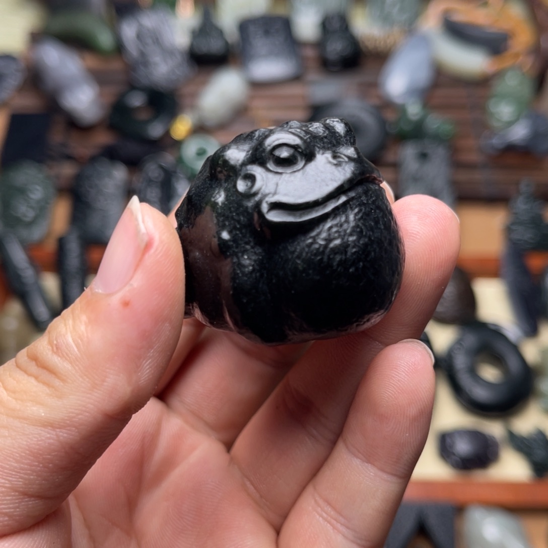 熊***熊和田玉未镶嵌挂件