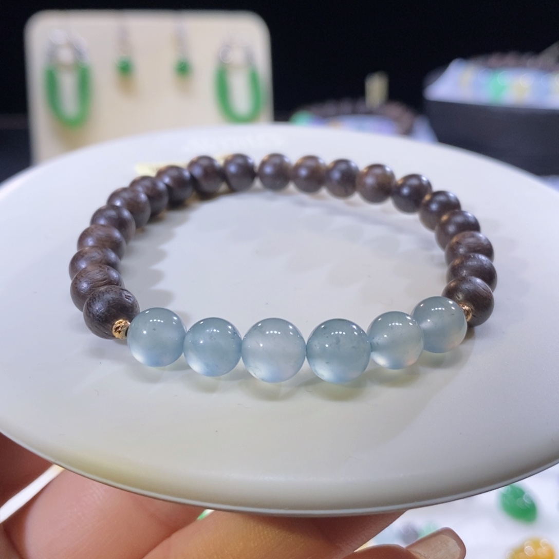 翡翠未镶嵌颈饰翡翠高冰晴蓝圆珠手串