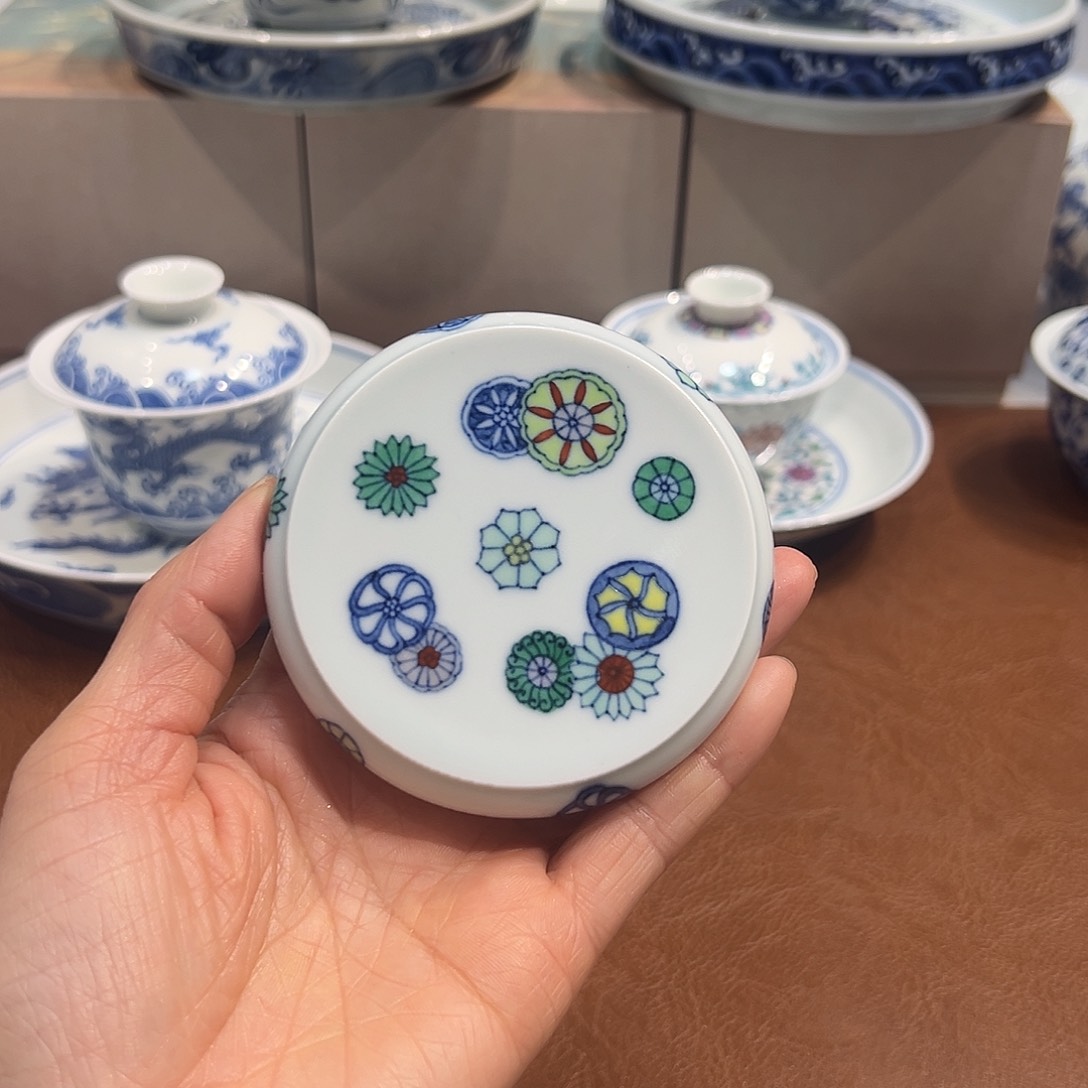 盖置斗彩皮球花盖置纯手工