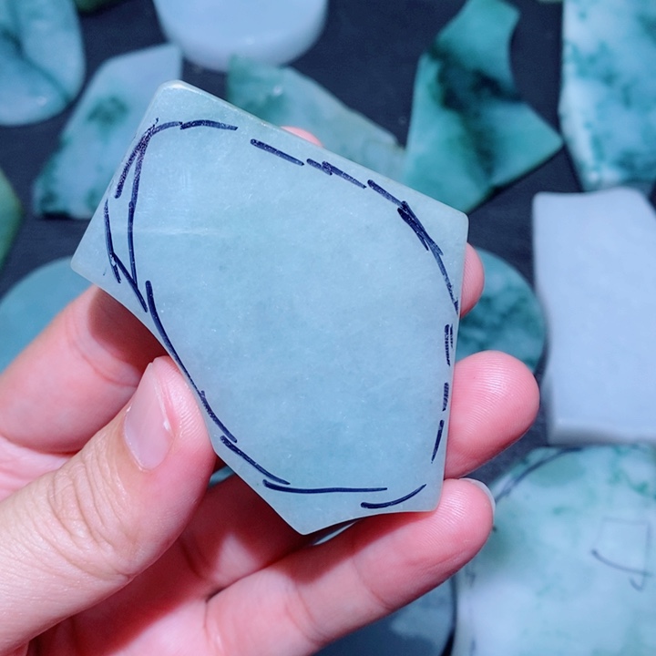 m***y翡翠未镶嵌颈饰翡翠首饰