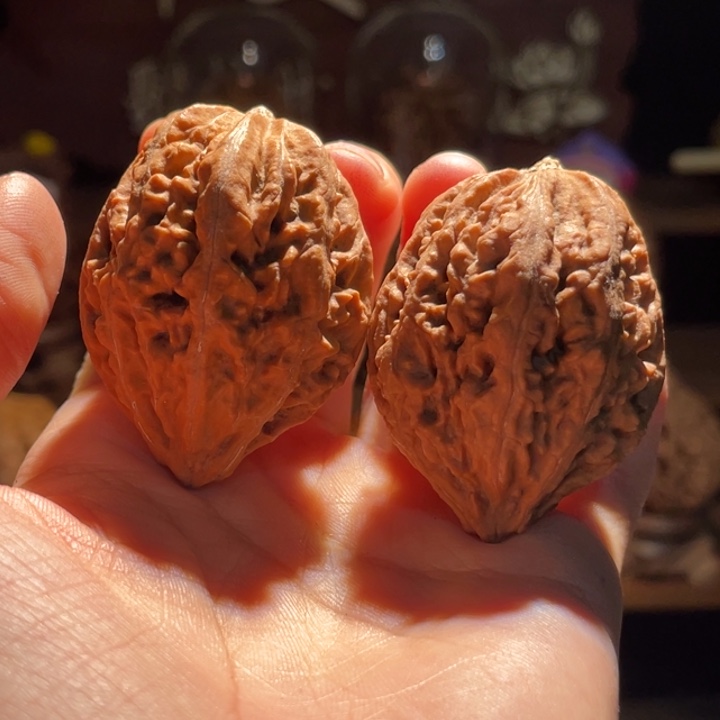 文玩核桃吊坠娇美楸140