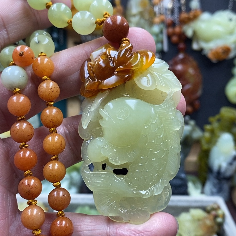【闪购商品】蛇纹石玉吊坠未镶嵌