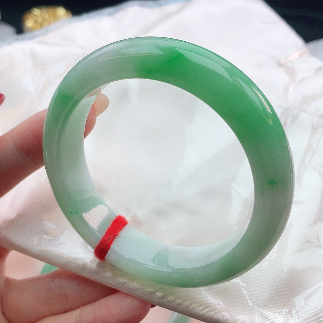 翡翠手镯未镶嵌56圈口881872