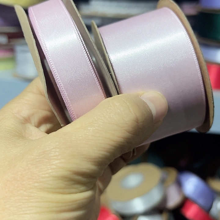 猫***多高亮缎带浅粉4和2.5的各25码材料