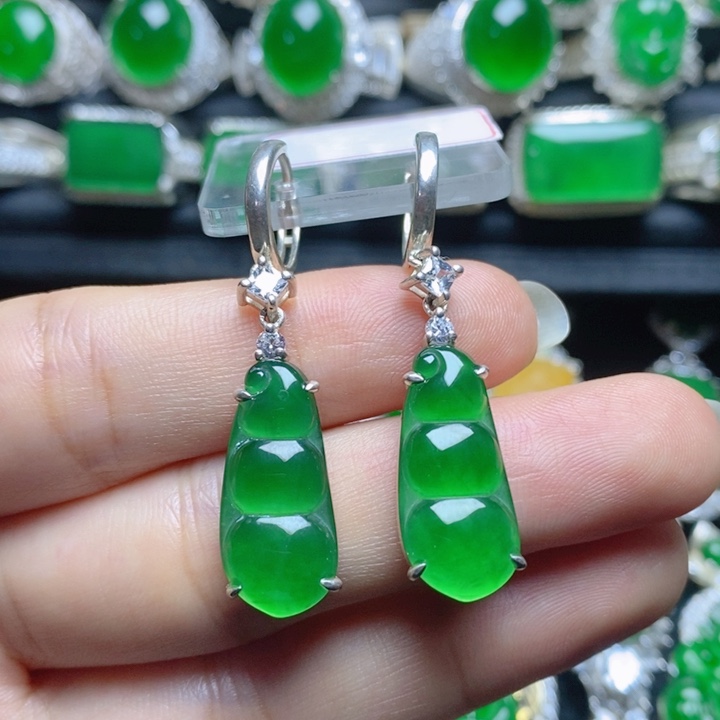 翡翠银S925镶嵌挂件福豆耳坠