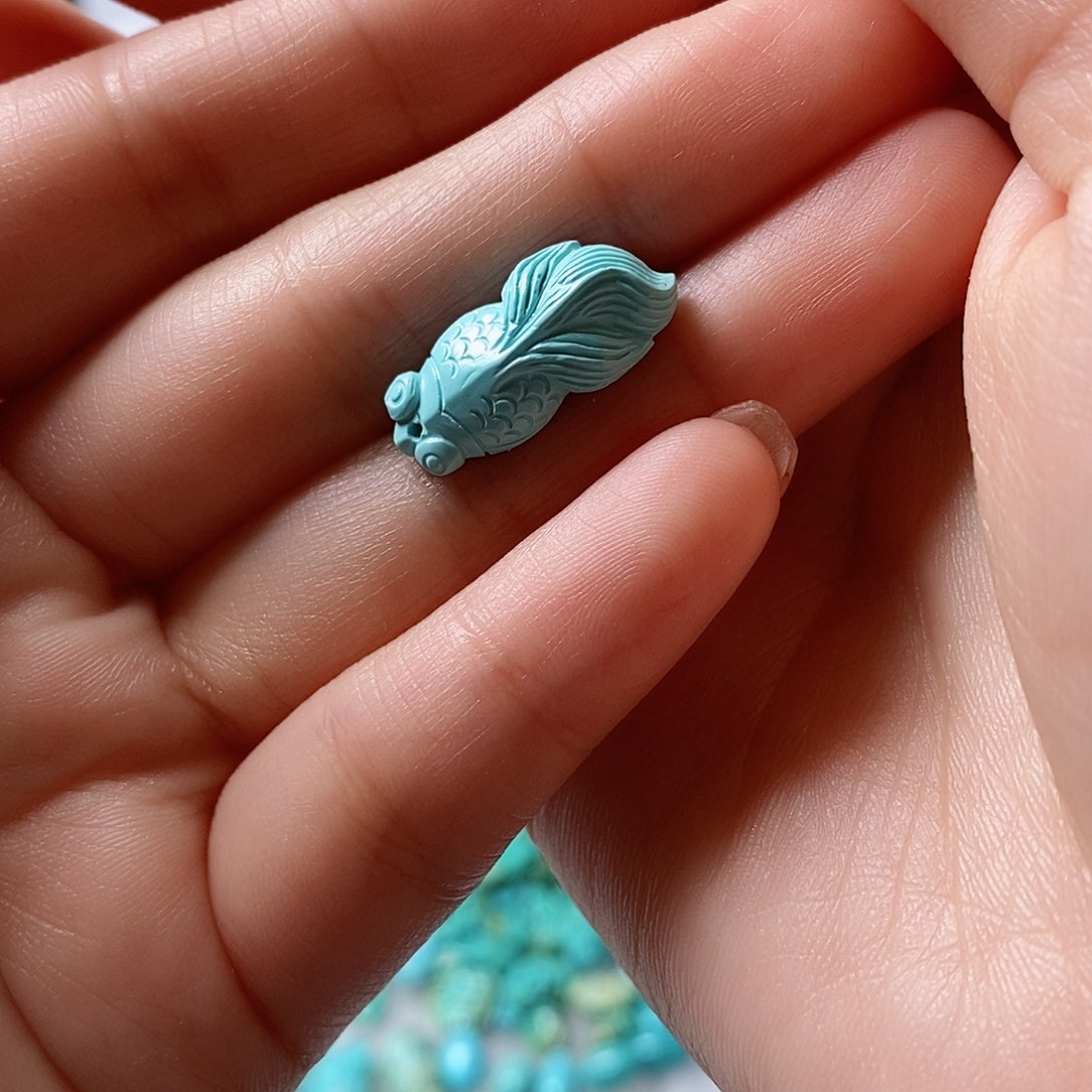 绿松石颈饰未镶嵌