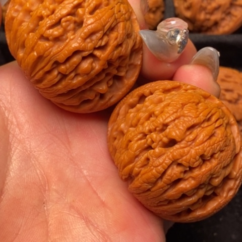 文玩核桃把件秦岭山脉核桃