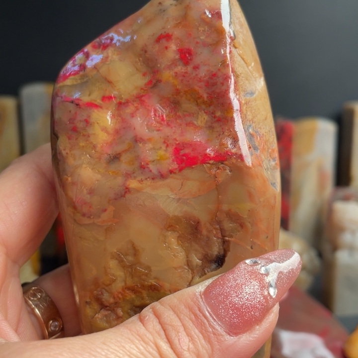 昌化鸡血石昌化鸡血石原石