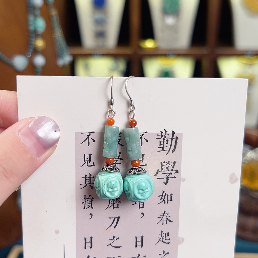 翡翠未镶嵌挂件耳环