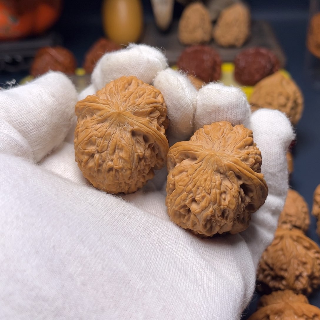 文玩核桃吊坠西北