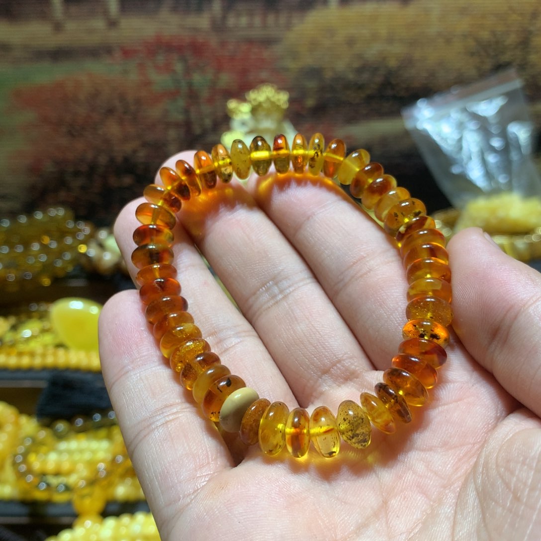 琥珀未镶嵌珠宝奇石