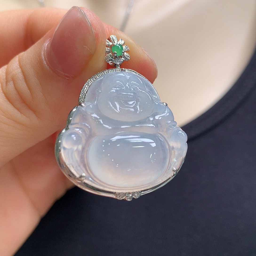 翡翠18K金镶嵌颈饰佛公