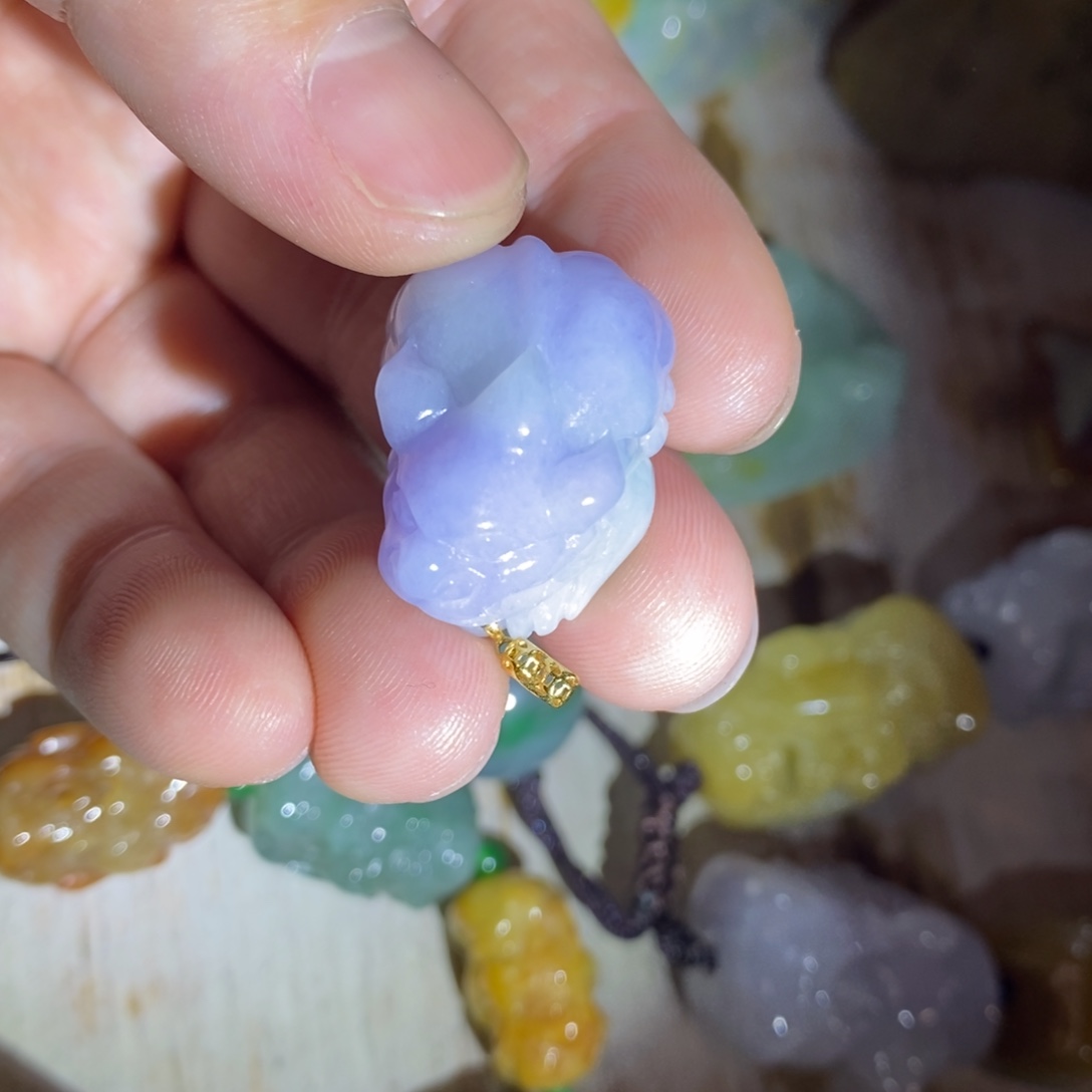 翡翠未镶嵌颈饰翡翠貔貅