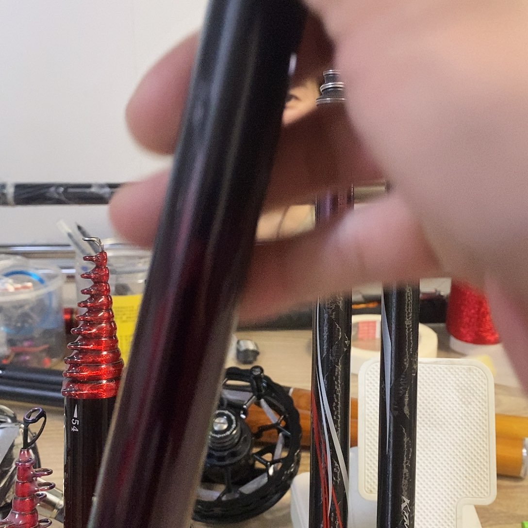用***47号硬度4.5米滑漂矶钓竿