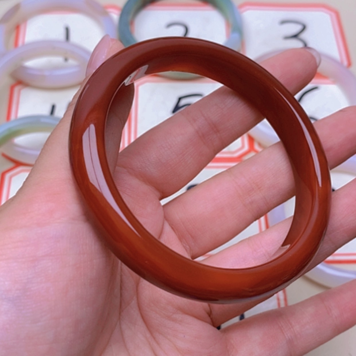 【闪购商品】未镶嵌玛瑙/玉髓珠宝半成品香*