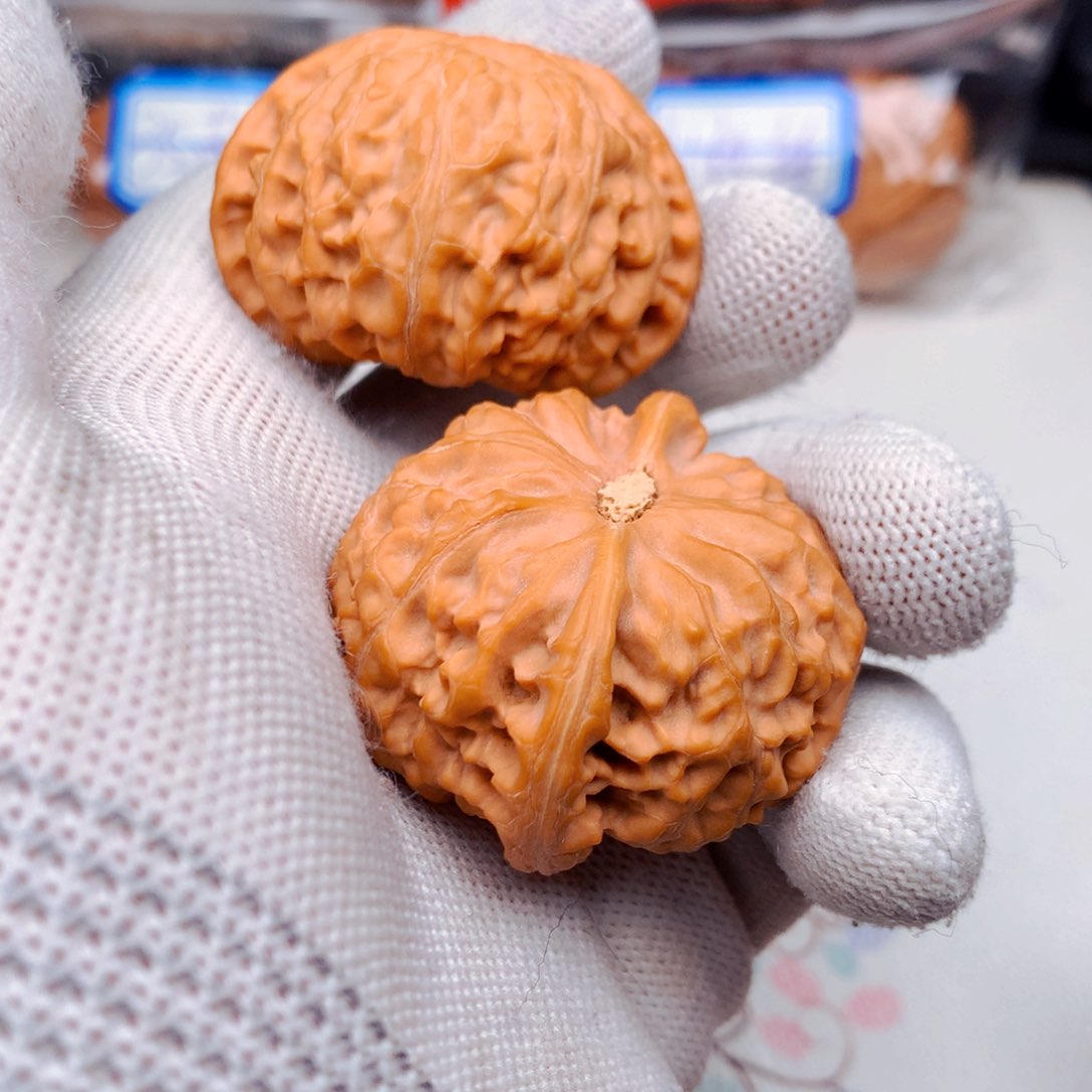 文玩核桃把件对*对宫灯