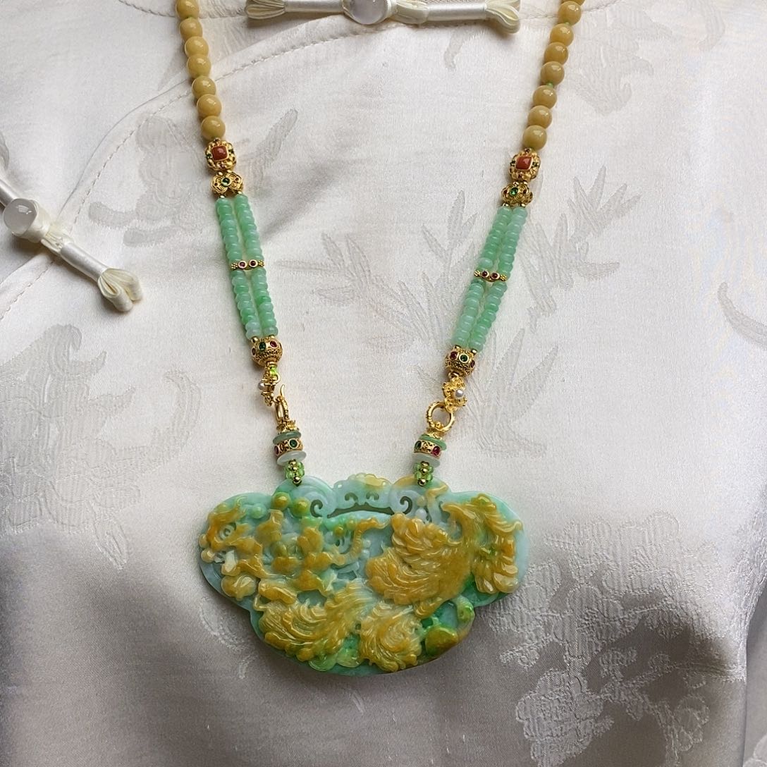 翡翠颈饰未镶嵌天然