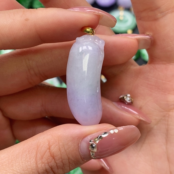 翡翠颈饰未镶嵌吊坠