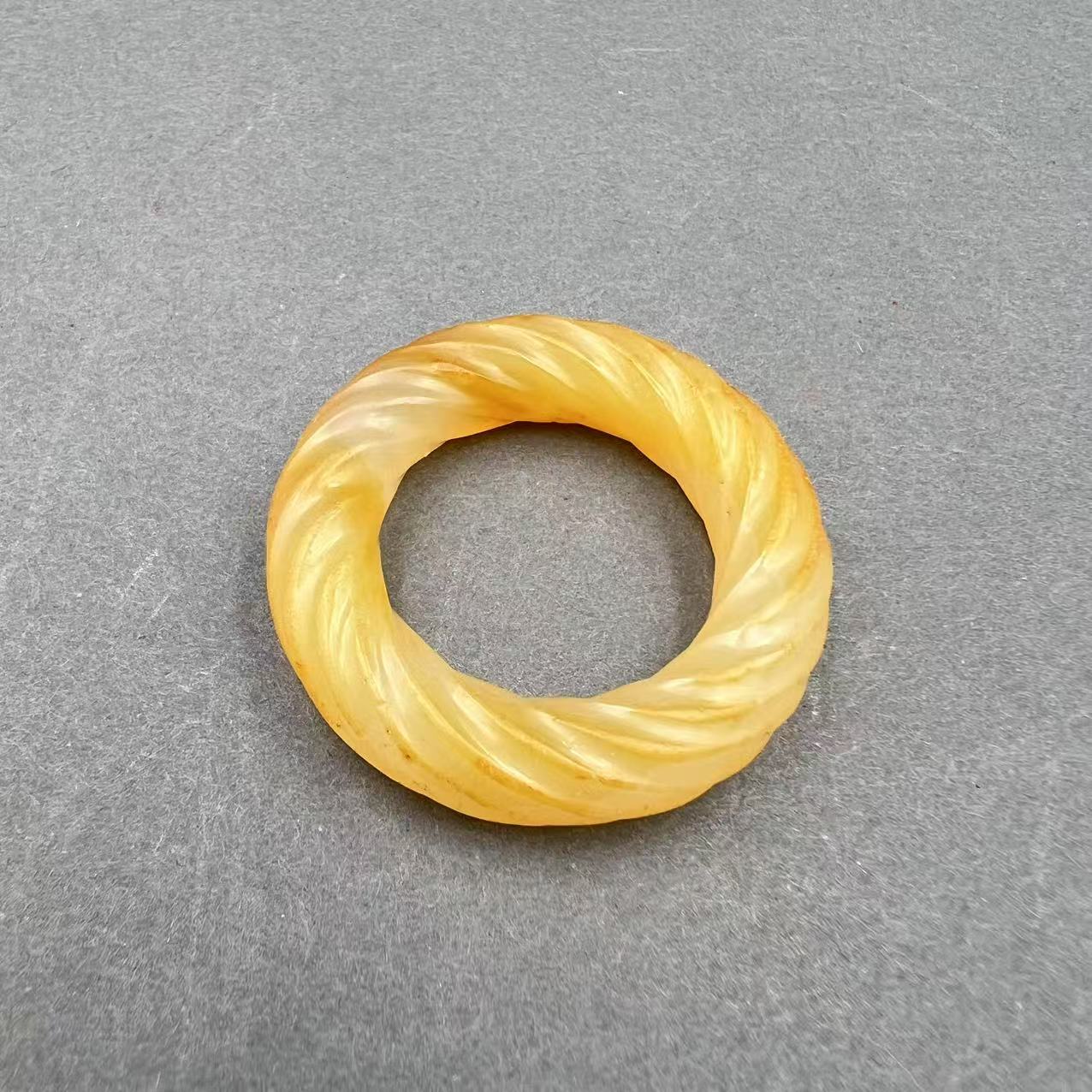 0212下午006玛瑙绳纹环