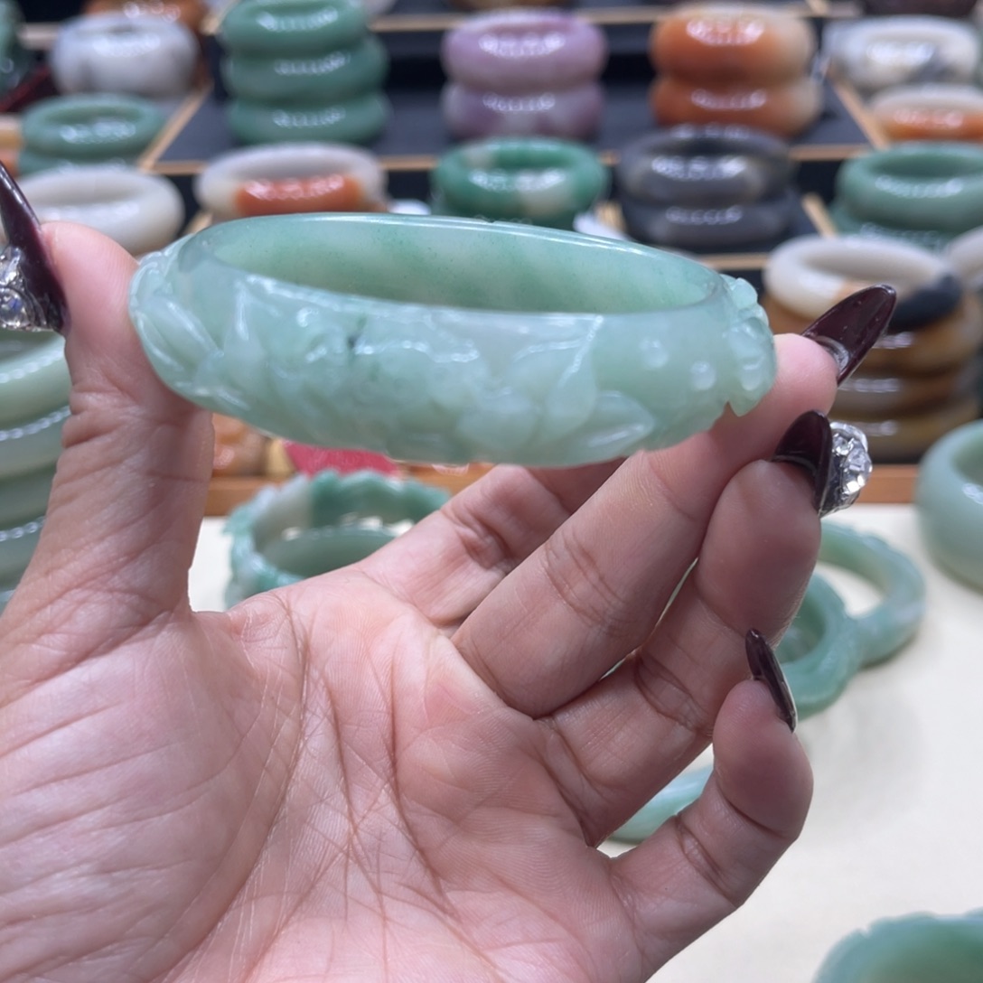 石英质玉手镯合金