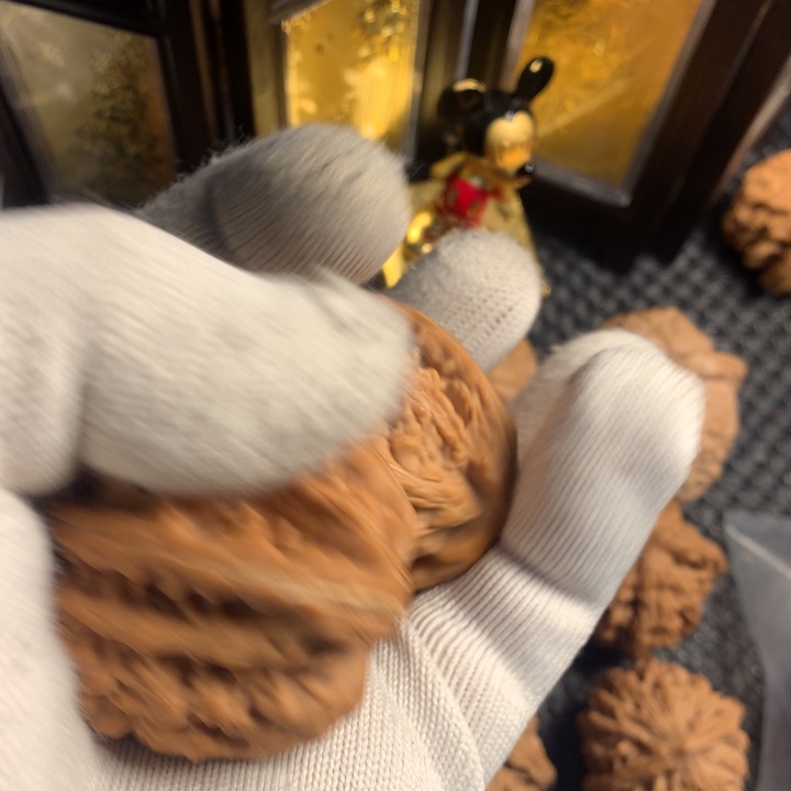苏***n把件文玩核桃红锦鲤