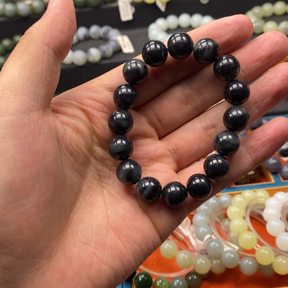 和田玉未镶嵌手链