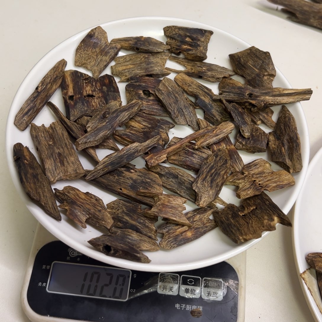 沉香碎屑沉香陆河块料102克