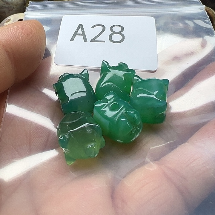 小***姐玛瑙/玉髓未镶嵌手链